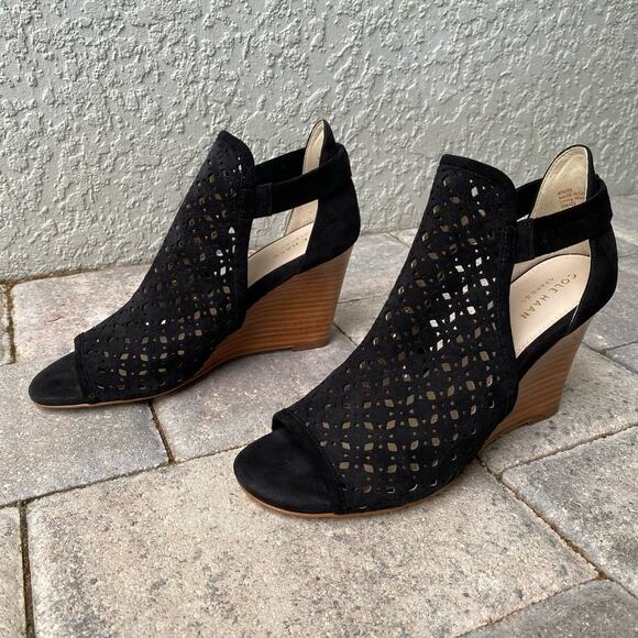 Cole Haan Women's Edie Wedge Bootie Black Suede W16306 size 7B - Picture 2 of 11